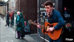 Street musician 