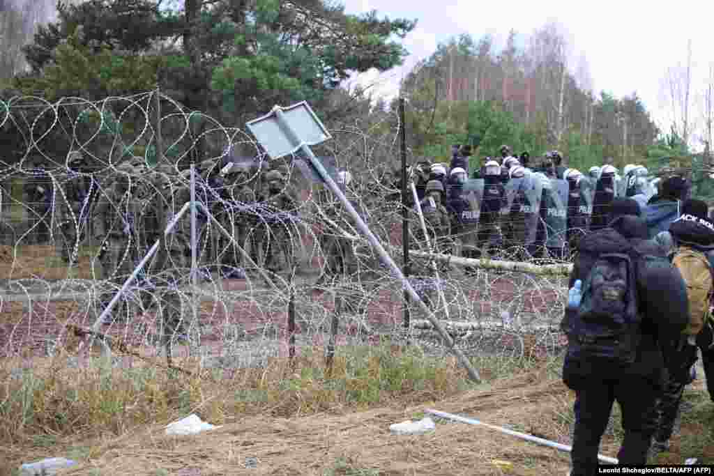 Сейчас границу охраняют около 10 тысяч силовиков: спецназ, сотрудники спецслужб и добровольцы